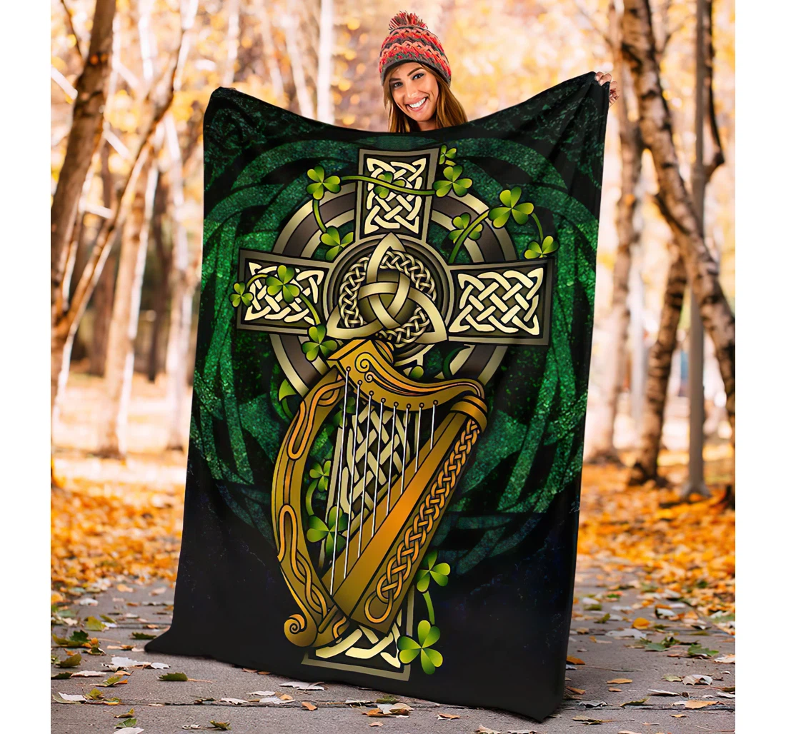 Throw Blanket, Quilt - Arms With Celtic Cross Patrick's Day Sherpa Fleece