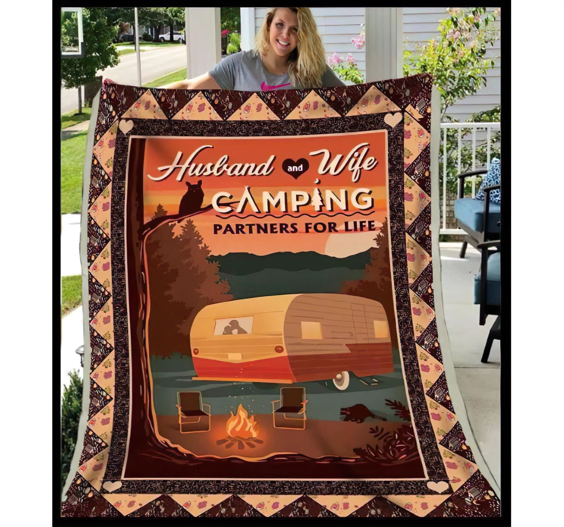 Throw Blanket, Quilt - Camping Husband And Wife Sherpa Fleece