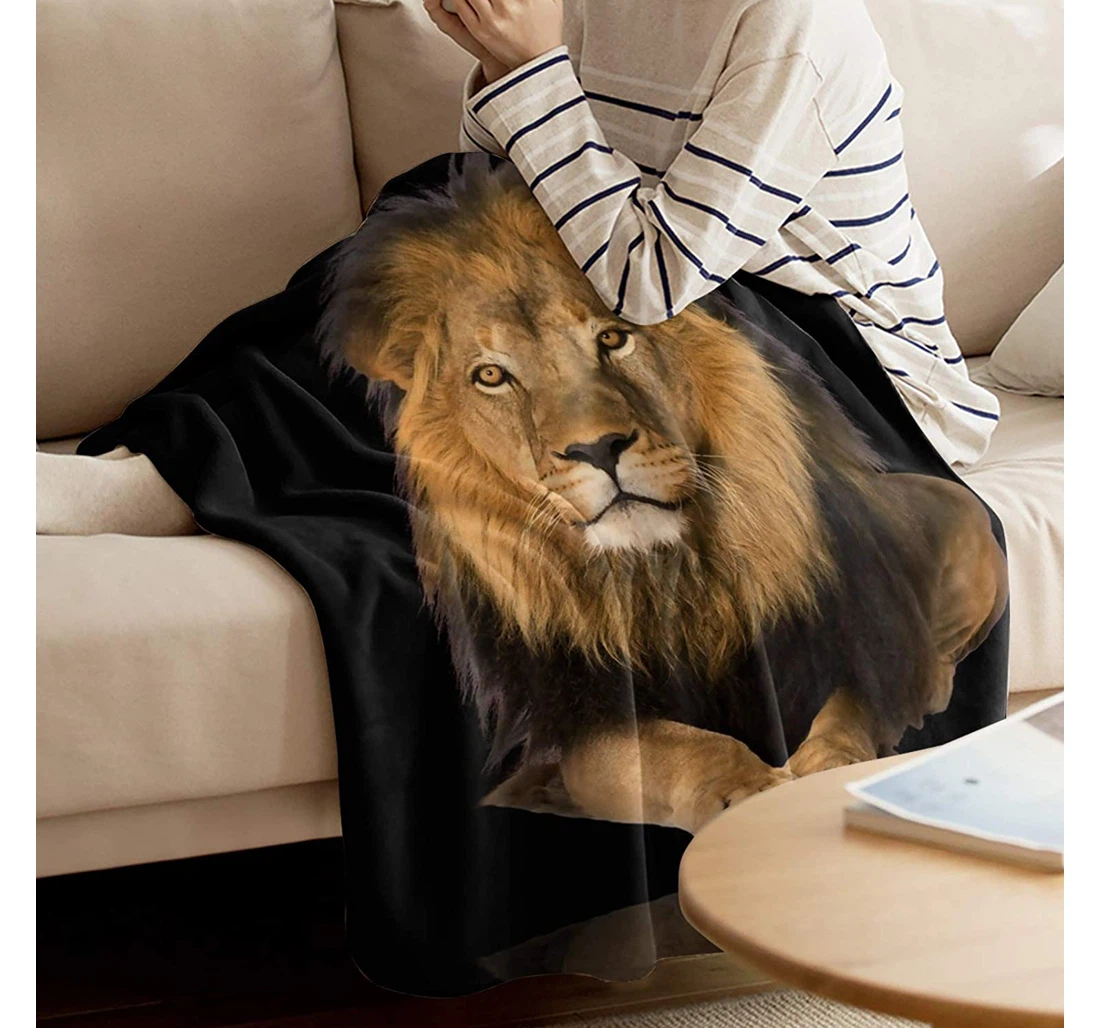 Throw Blanket, Quilt - Lion The Strength Sherpa Fleece