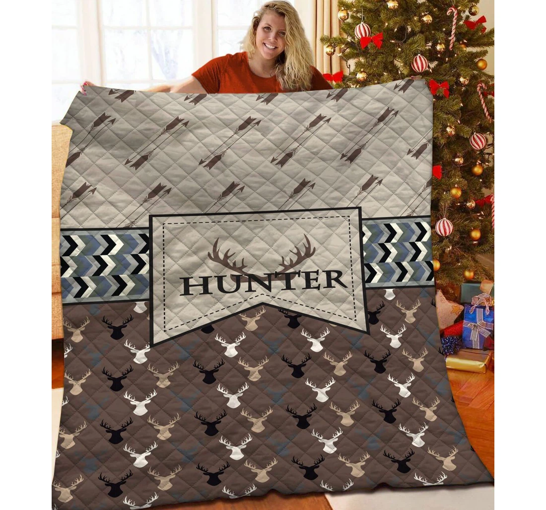 Throw Blanket, Quilt - Deer Hunting Hunter Sherpa Fleece