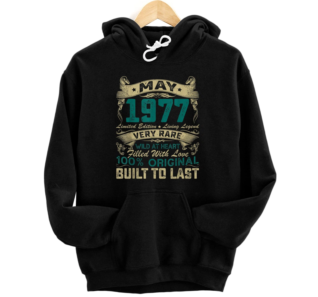 44th Birthday Decorations May 1977 Men Women 44 Years Old Pullover Hoodie