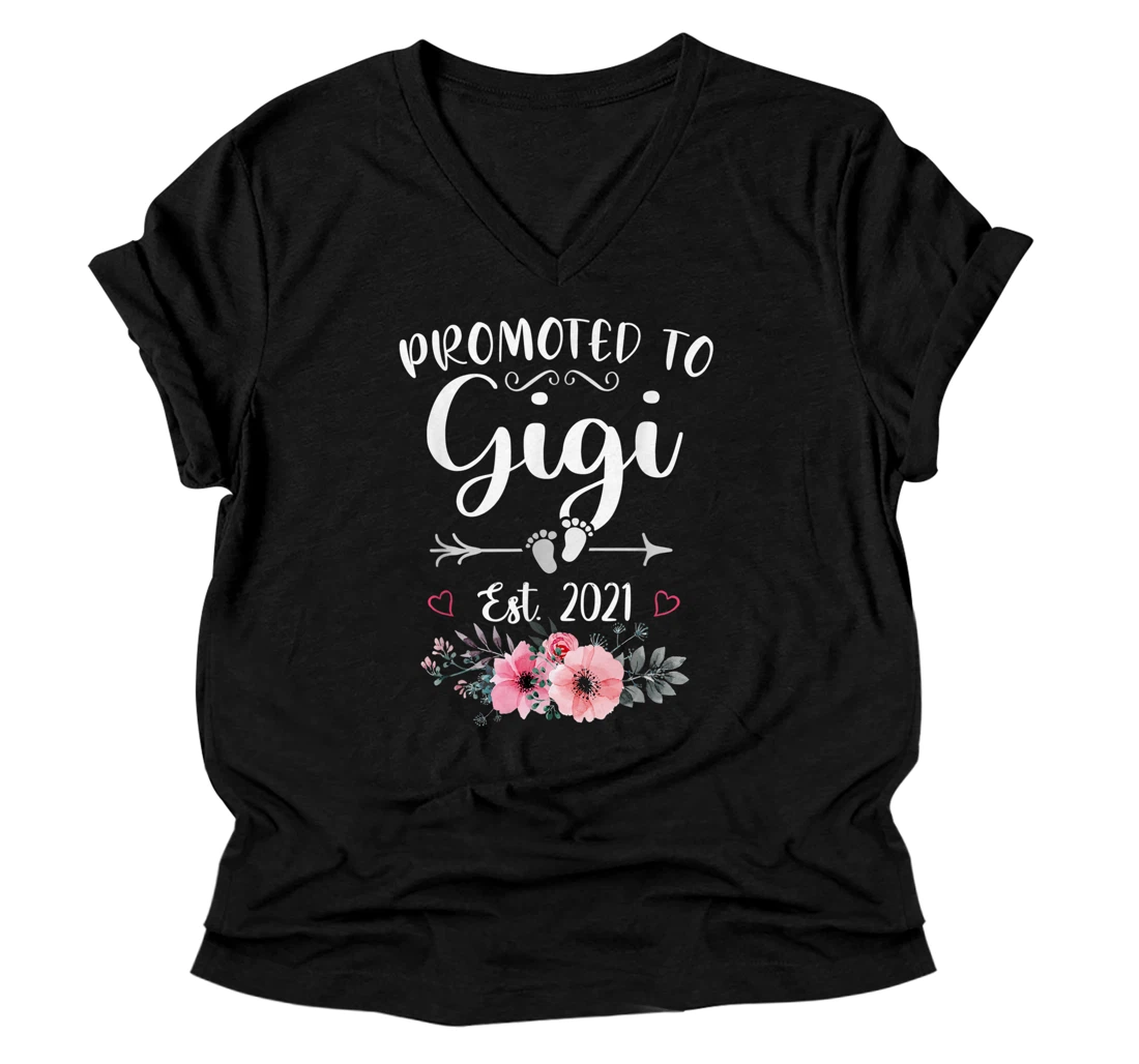 Personalized Promoted To Gigi Est 2021 Cute New Mom for Women Wife V-Neck T-Shirt