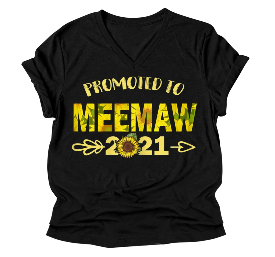 Personalized Womens Promoted To Meemaw Est 2021 Sunflower Meemaw Mother's Day V-Neck T-Shirt