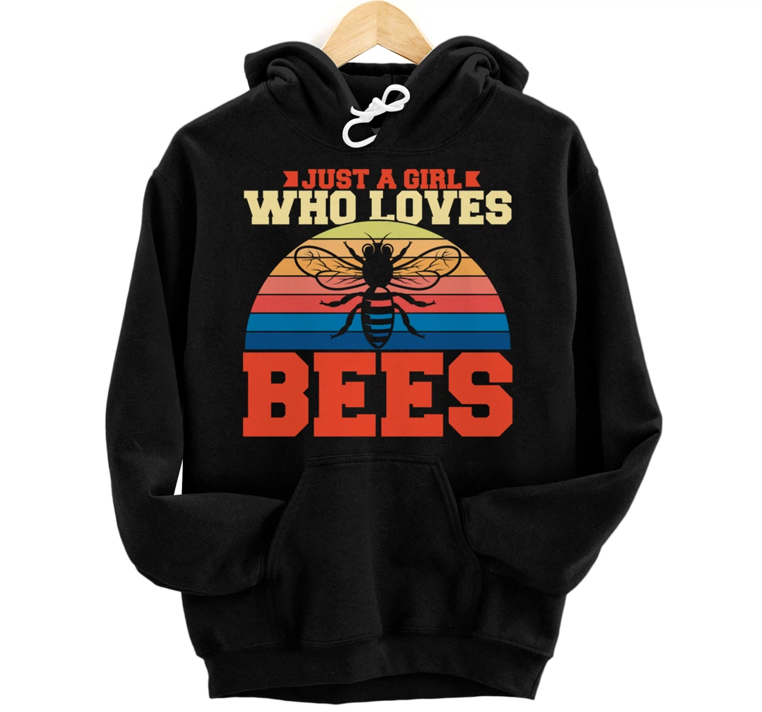 Just a girl who loves bees Pullover Hoodie