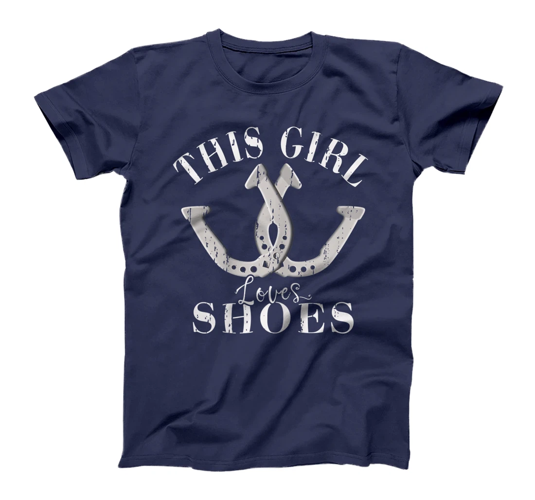 This Girl Loves Shoes – Funny Horseshoe Pitching Saying T-Shirt