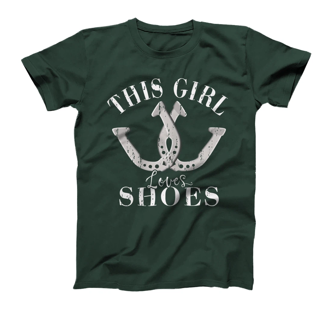 This Girl Loves Shoes – Funny Horseshoe Pitching Saying T-Shirt