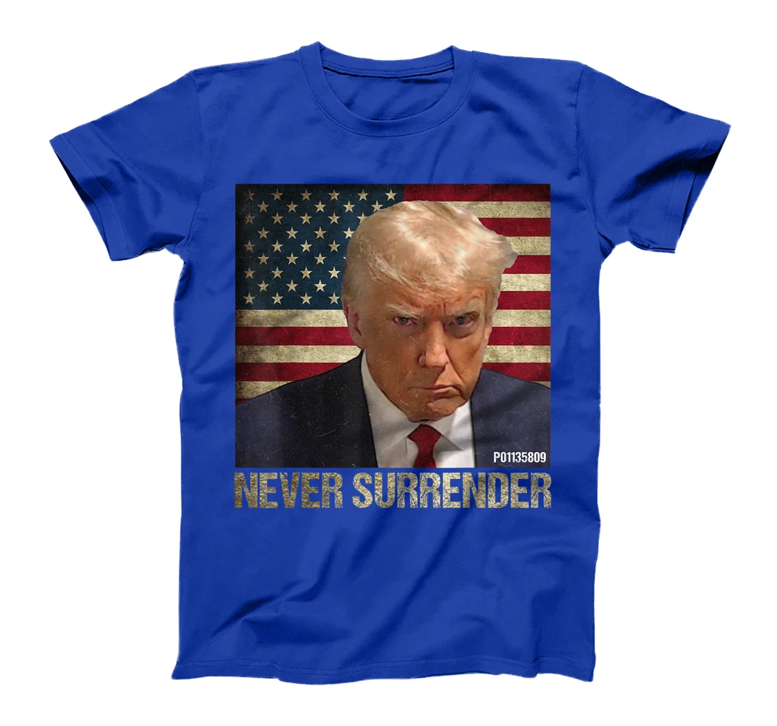 Trump Mug Shot P01135809 Vintage USA Flag Never Surrender T-Shirt