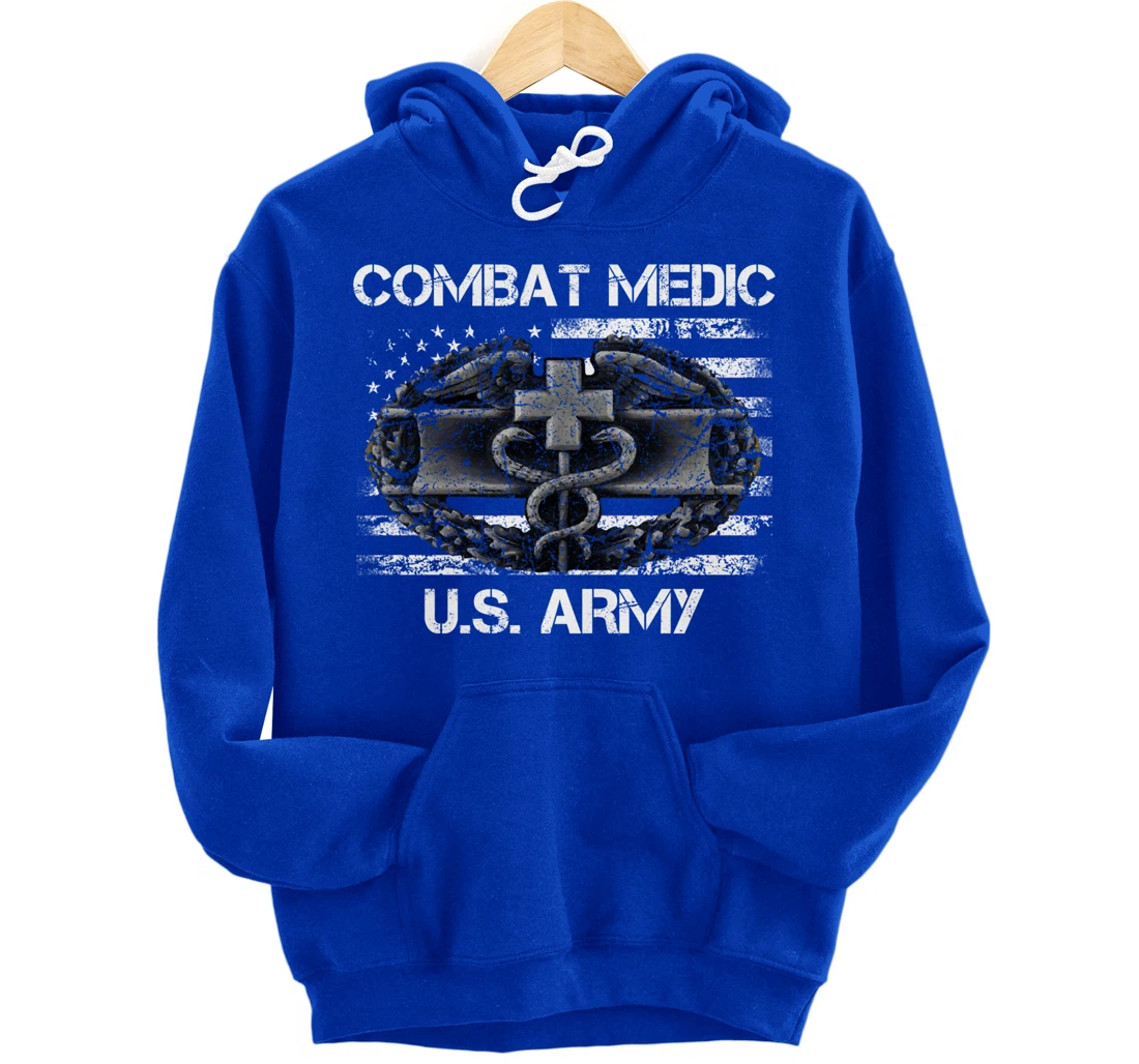 Vintage Army Combat Medic Veteran Gift for US Army Veteran Pullover Hoodie
