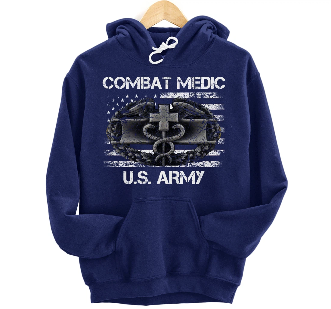Vintage Army Combat Medic Veteran Gift for US Army Veteran Pullover Hoodie