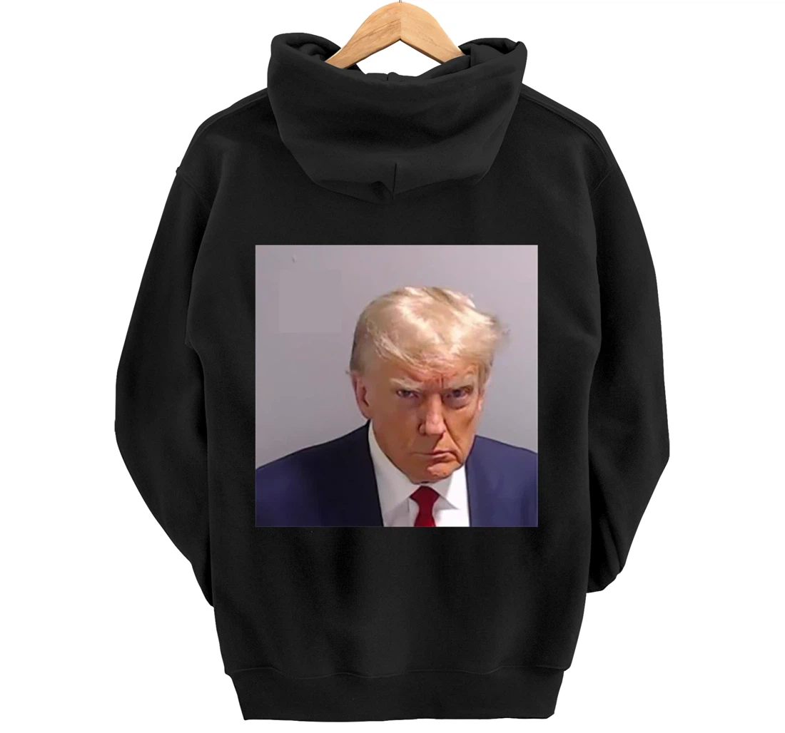 Donald Trump legend never Surrender Mug shot august 24 2023 Pullover Hoodie