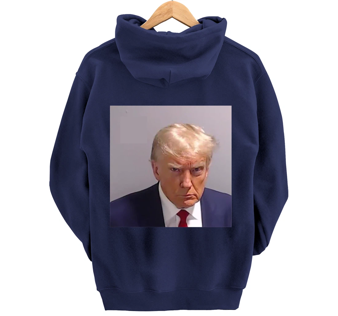 Donald Trump legend never Surrender Mug shot august 24 2023 Pullover Hoodie
