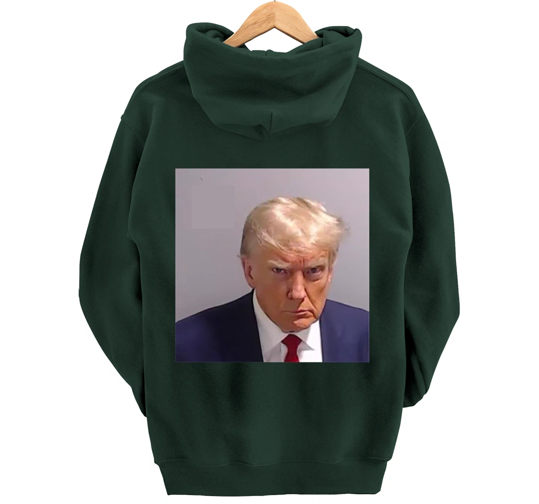 Donald Trump legend never Surrender Mug shot august 24 2023 Pullover Hoodie