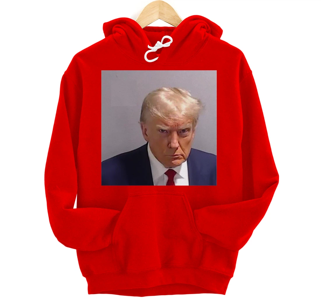 Donald Trump legend never Surrender Mug shot august 24 2023 Pullover Hoodie