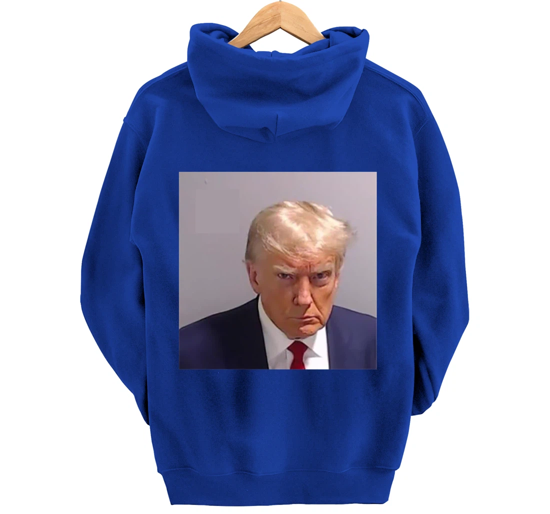 Donald Trump legend never Surrender Mug shot august 24 2023 Pullover Hoodie