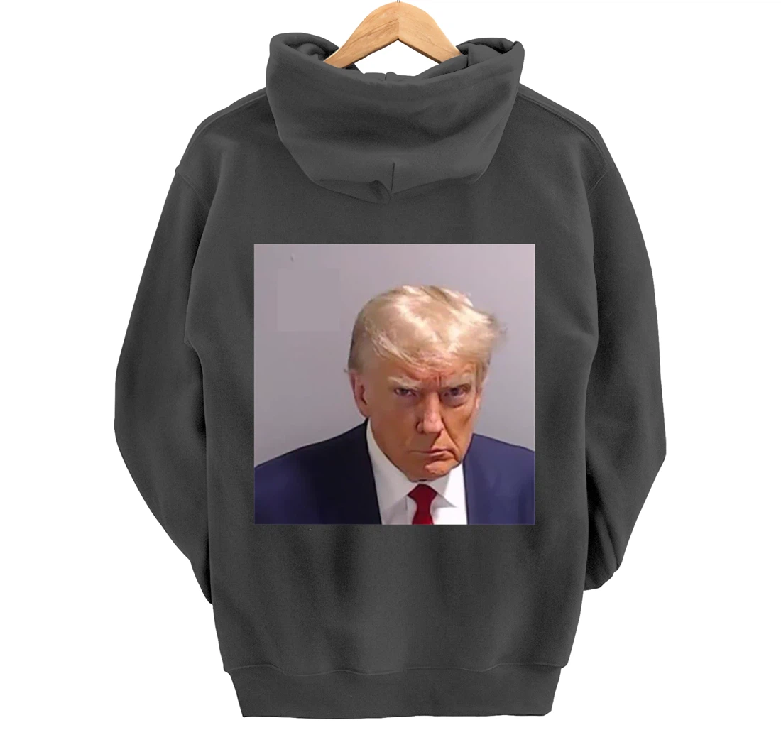 Donald Trump legend never Surrender Mug shot august 24 2023 Pullover Hoodie