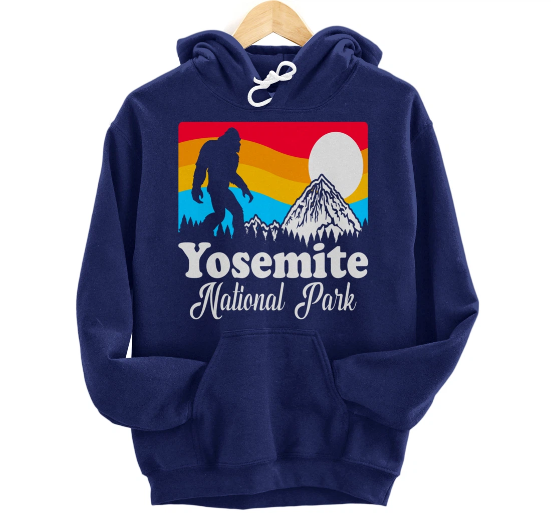 Funny Bigfoot Retro Yosemite National Park Gag Gift Pullover Hoodie