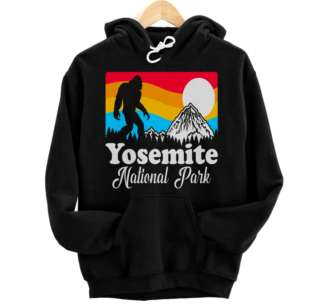 Funny Bigfoot Retro Yosemite National Park Gag Gift Pullover Hoodie