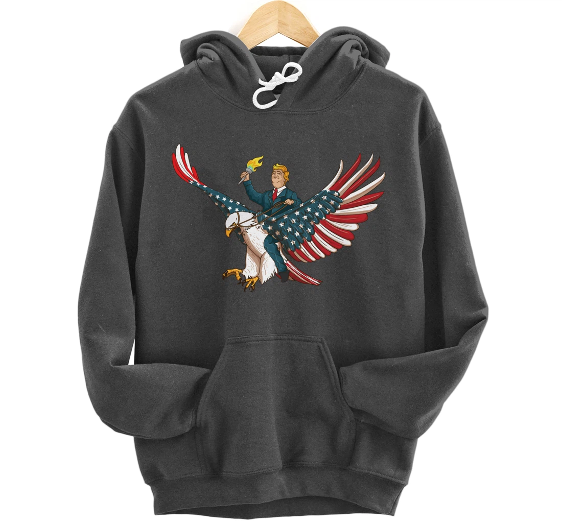 Trump On USA Eagle Cute US 4th Of July Funny American Gift Pullover Hoodie