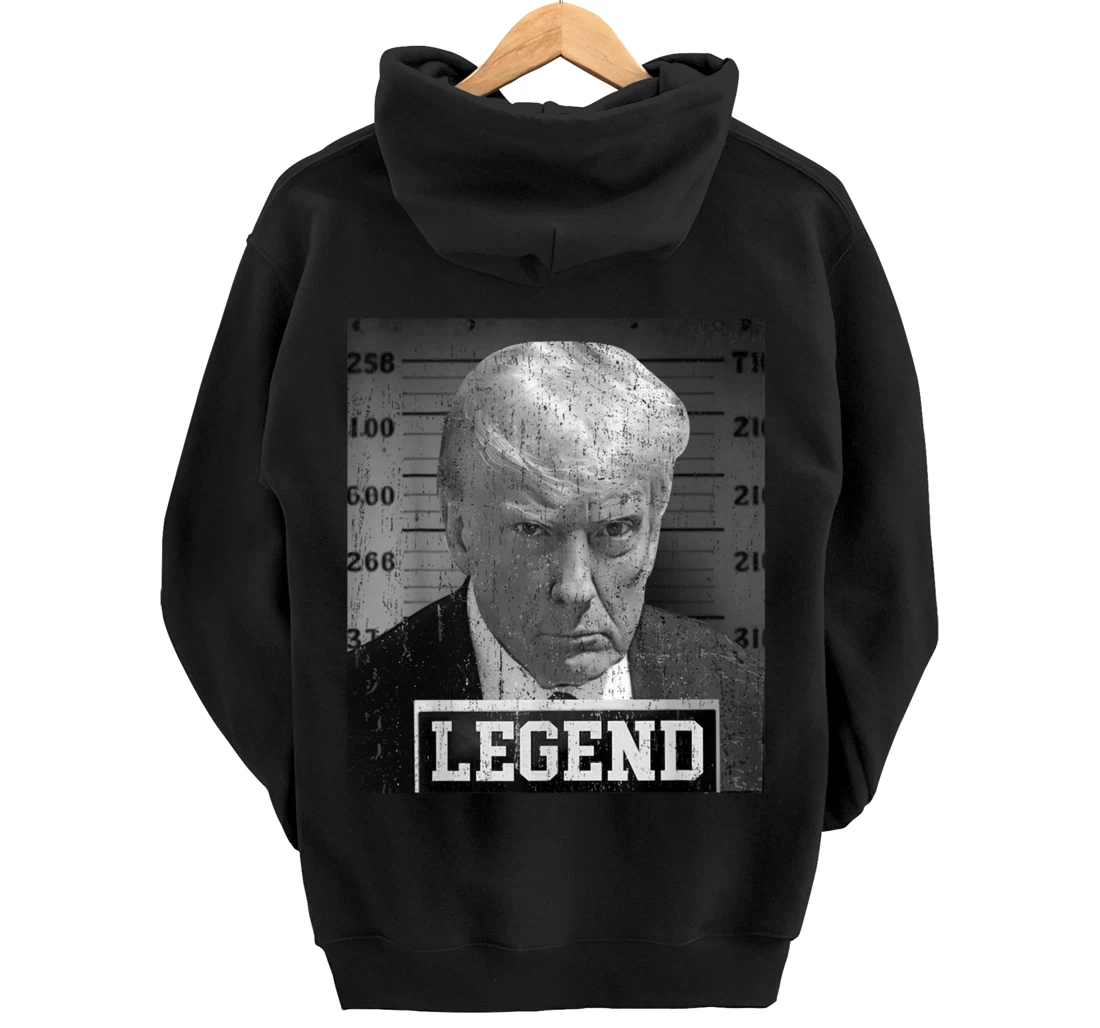Free Donald Trump mug shot republican president MAGA 2024 Pullover Hoodie