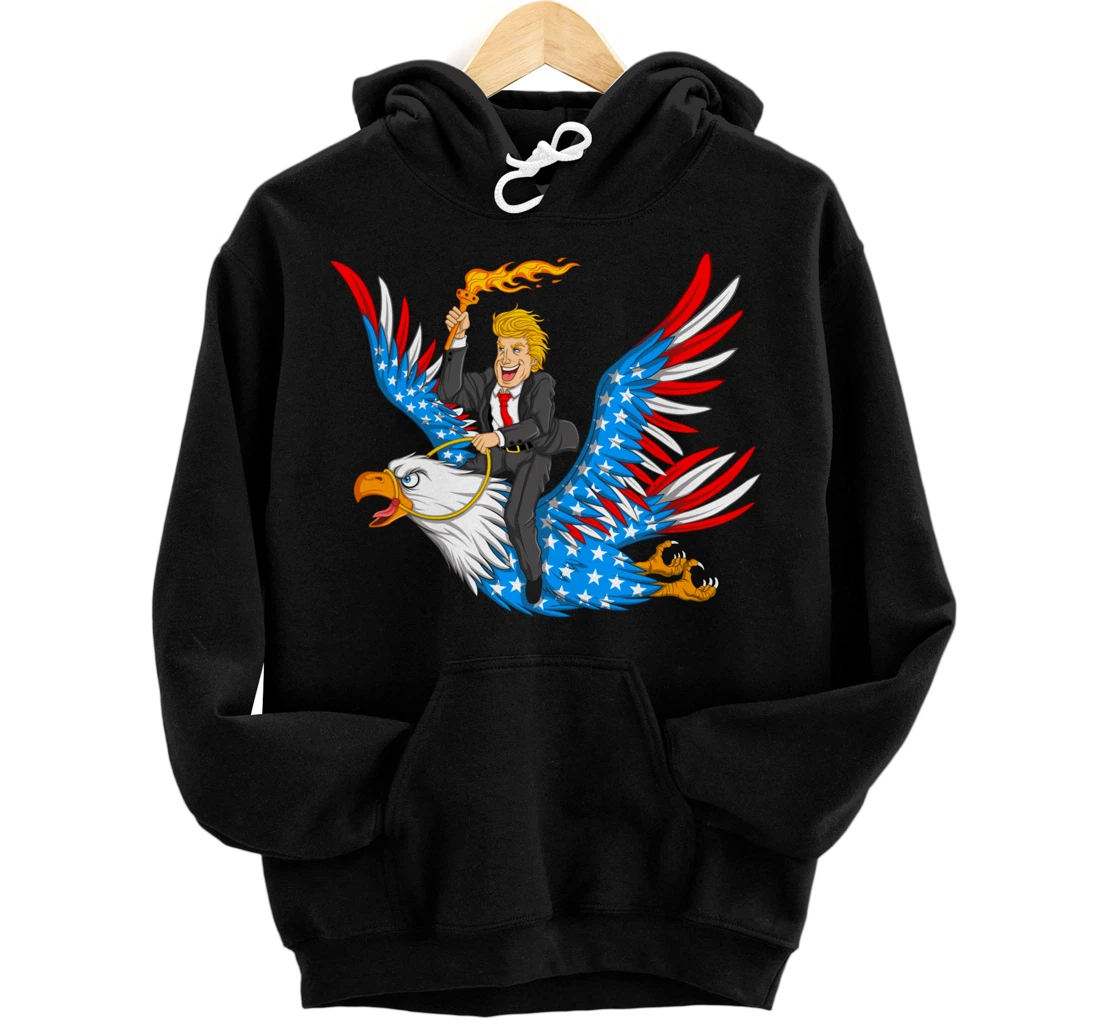 Trump On USA Eagle Cute US 4th Of July Funny American Gift Pullover Hoodie