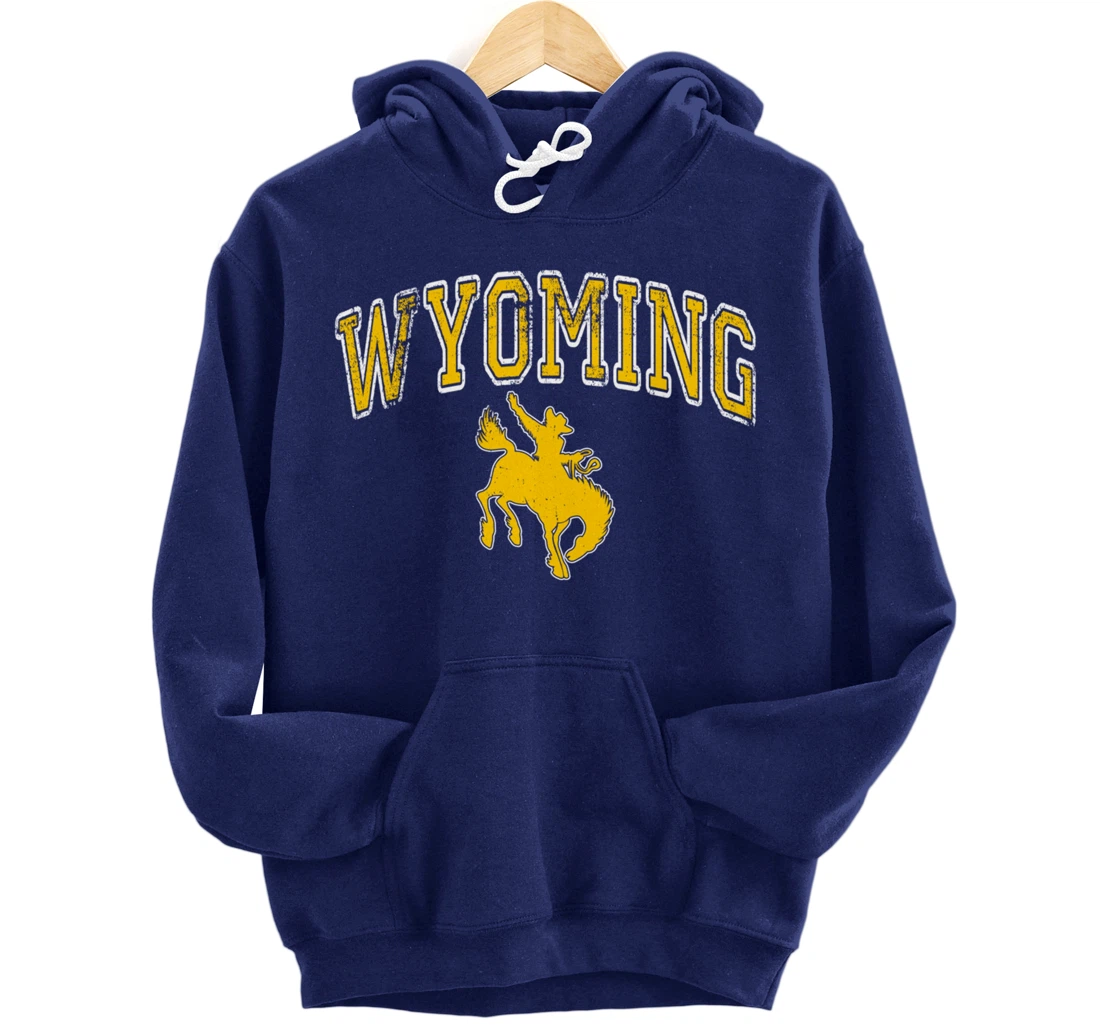 Wyoming Retro Roping Cowboy Vintage Retro Cowboy Men Pullover Hoodie