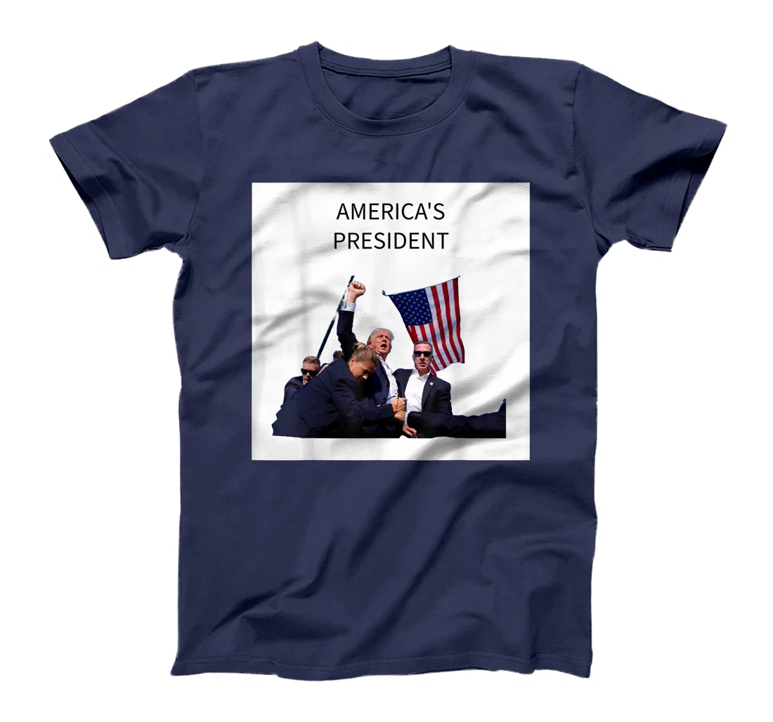 AMERICA'S PRESIDENT, TRUMP FIST IN AIR T-Shirt