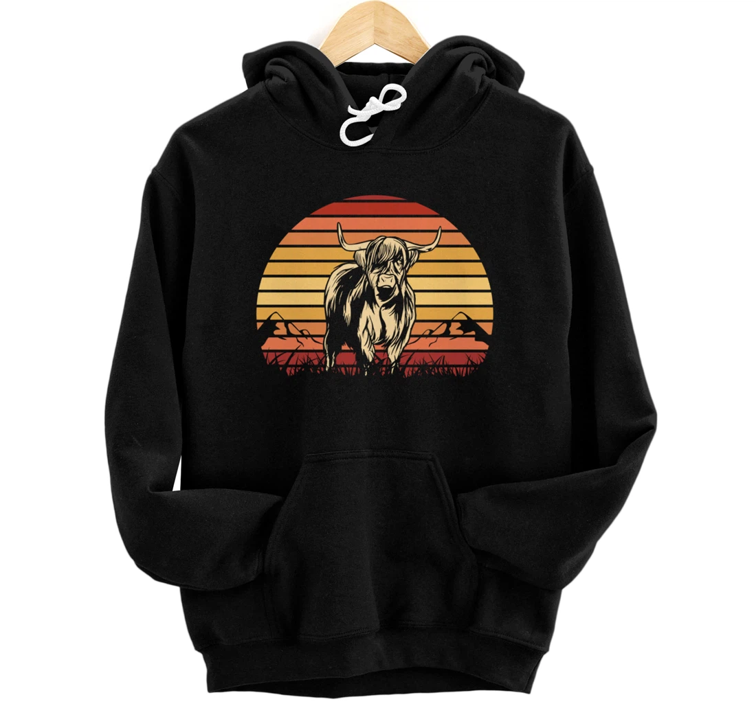 Scottish Highland Cow Spirit Animal Retro Gift Pullover Hoodie