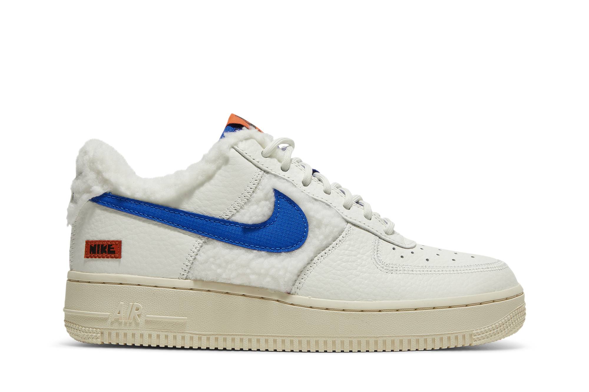 ( Women ) Nike Air Force 1 07 Sherpa Fleece DO6680-100
