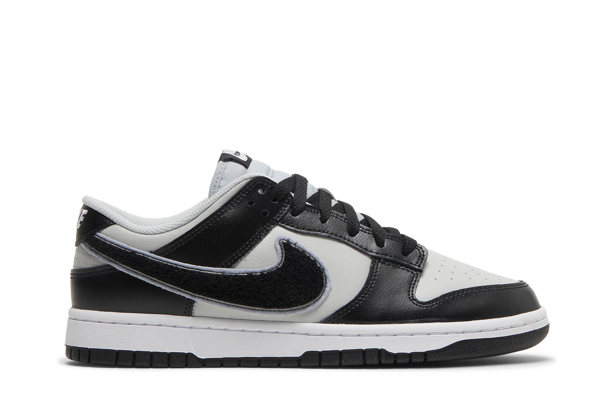 Nike Dunk Low Chenille Swoosh DQ7683-001