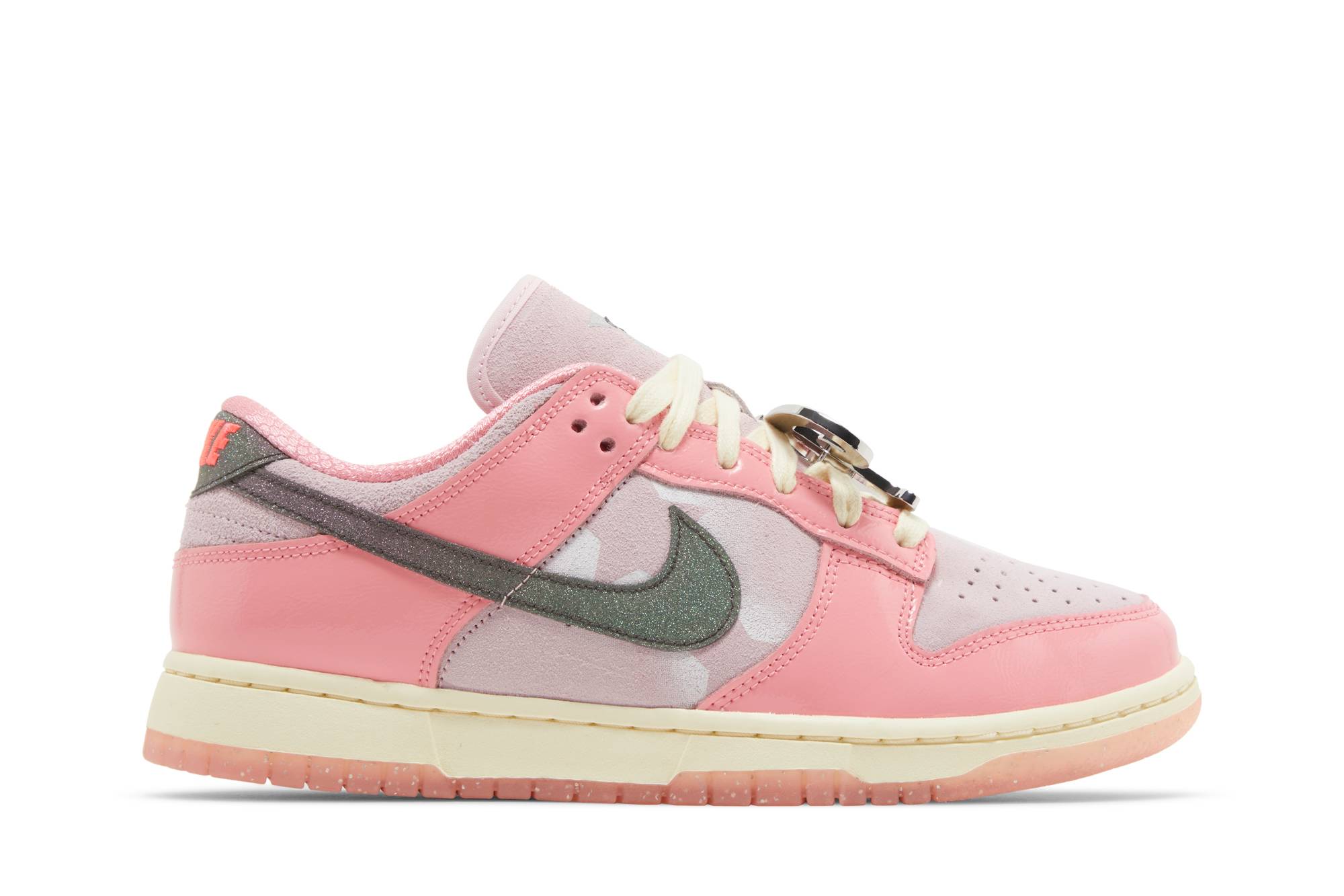 ( Women ) Nike Dunk Low LX ‘Barbie’ FN8927-621