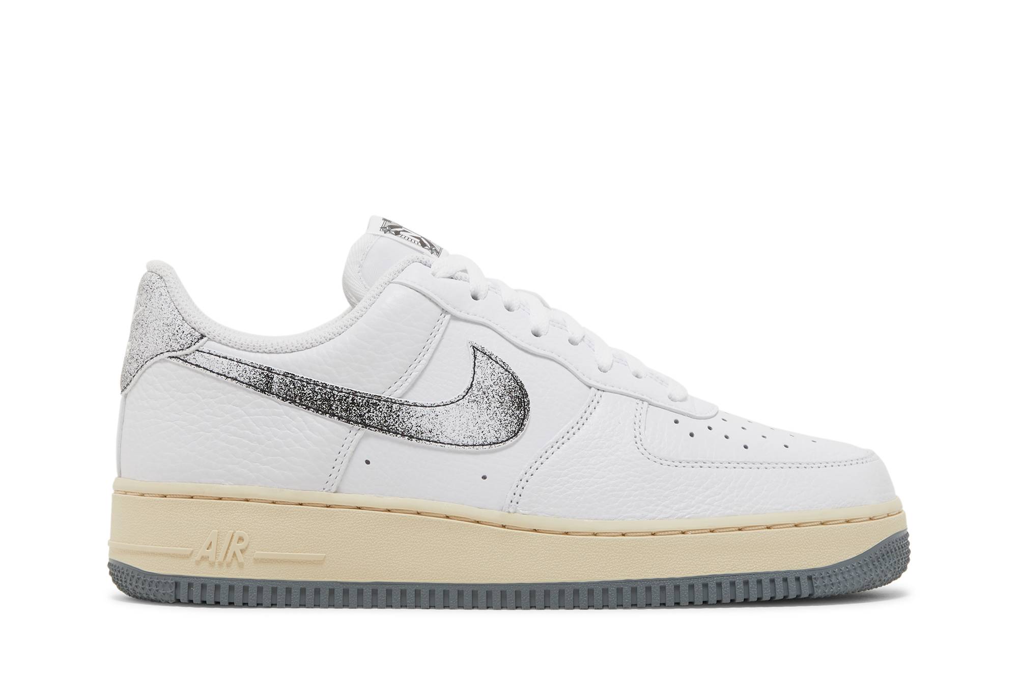 Nike Air Force 1 Low Classics DV7183-100