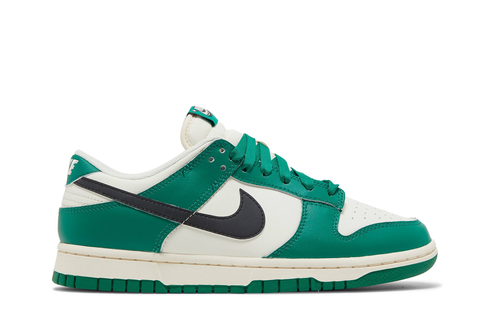 Nike Dunk Low SE Lottery DR9654-100