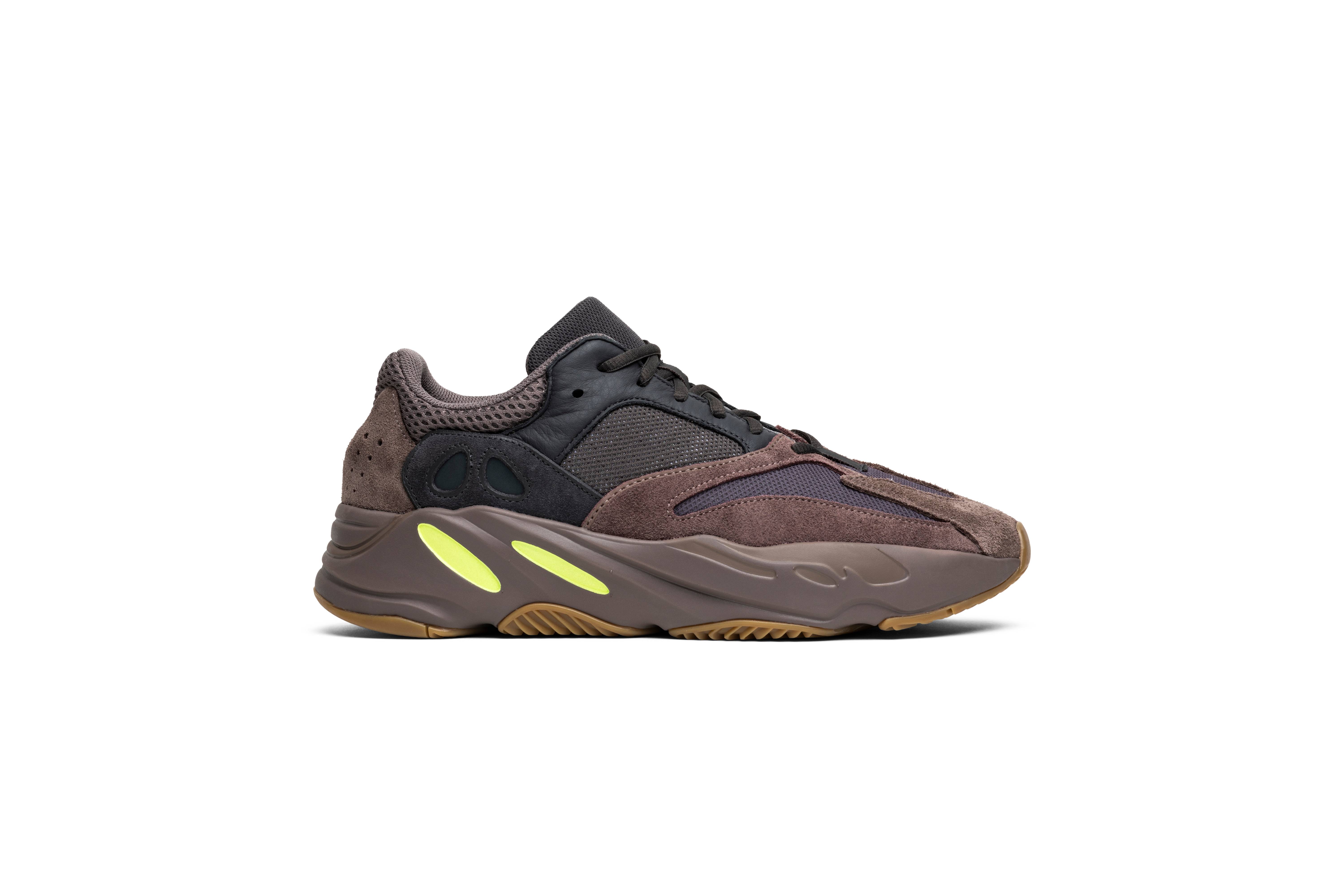 Adidas Yeezy Boost 700 Mauve EE9614