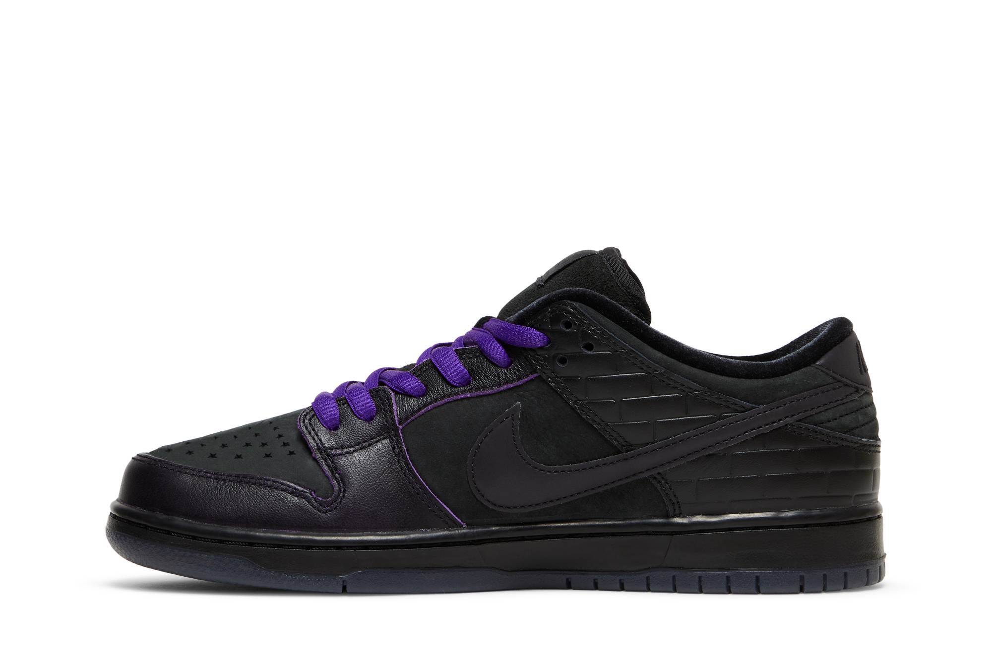 Familia X Nike SB Dunk Low Pro QS First Avenue DJ1159-001 - Image 10