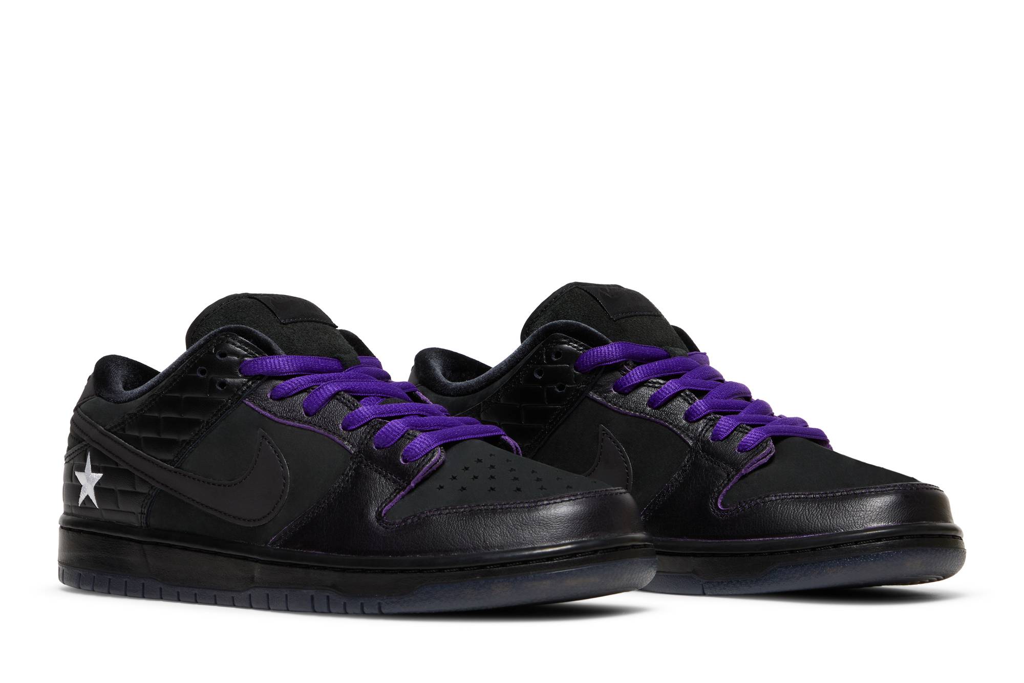 Familia X Nike SB Dunk Low Pro QS First Avenue DJ1159-001 - Image 15