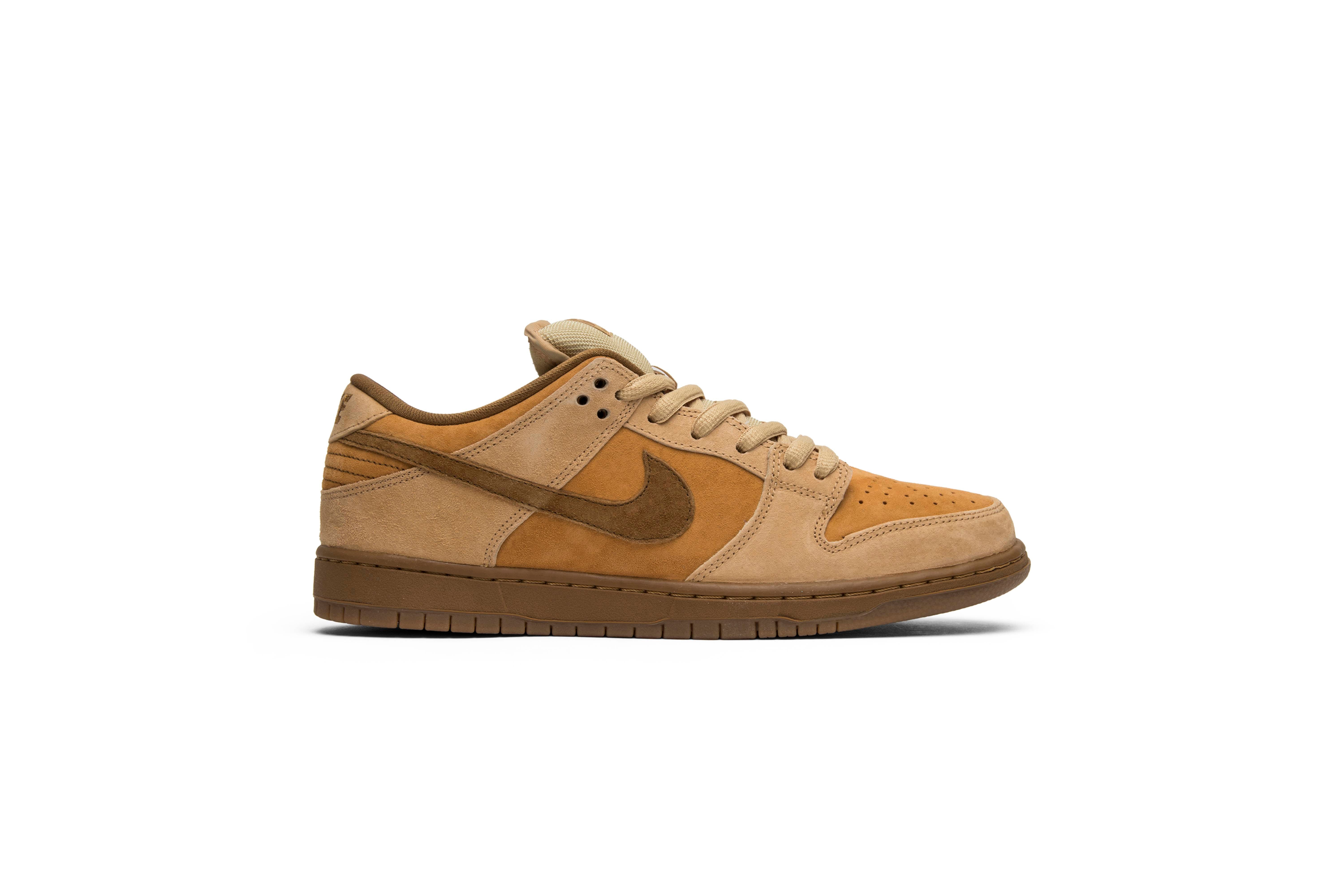Nike SB Dunk Low Pro Reverse Reese Forbes 883232-700