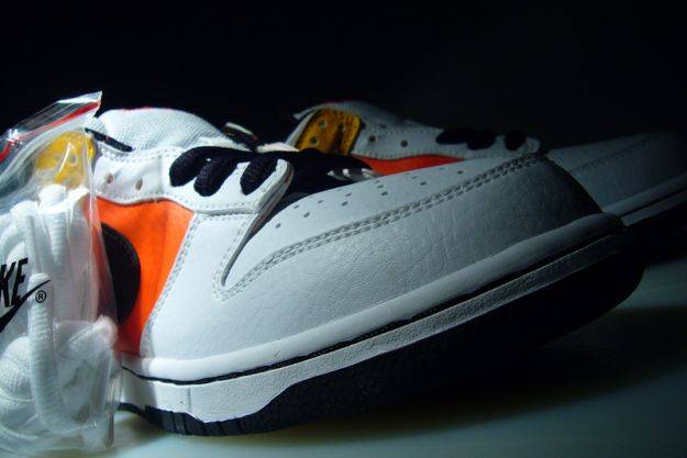 Nike SB Dunk Low Pro Raygun Home 304292-802 - Image 5