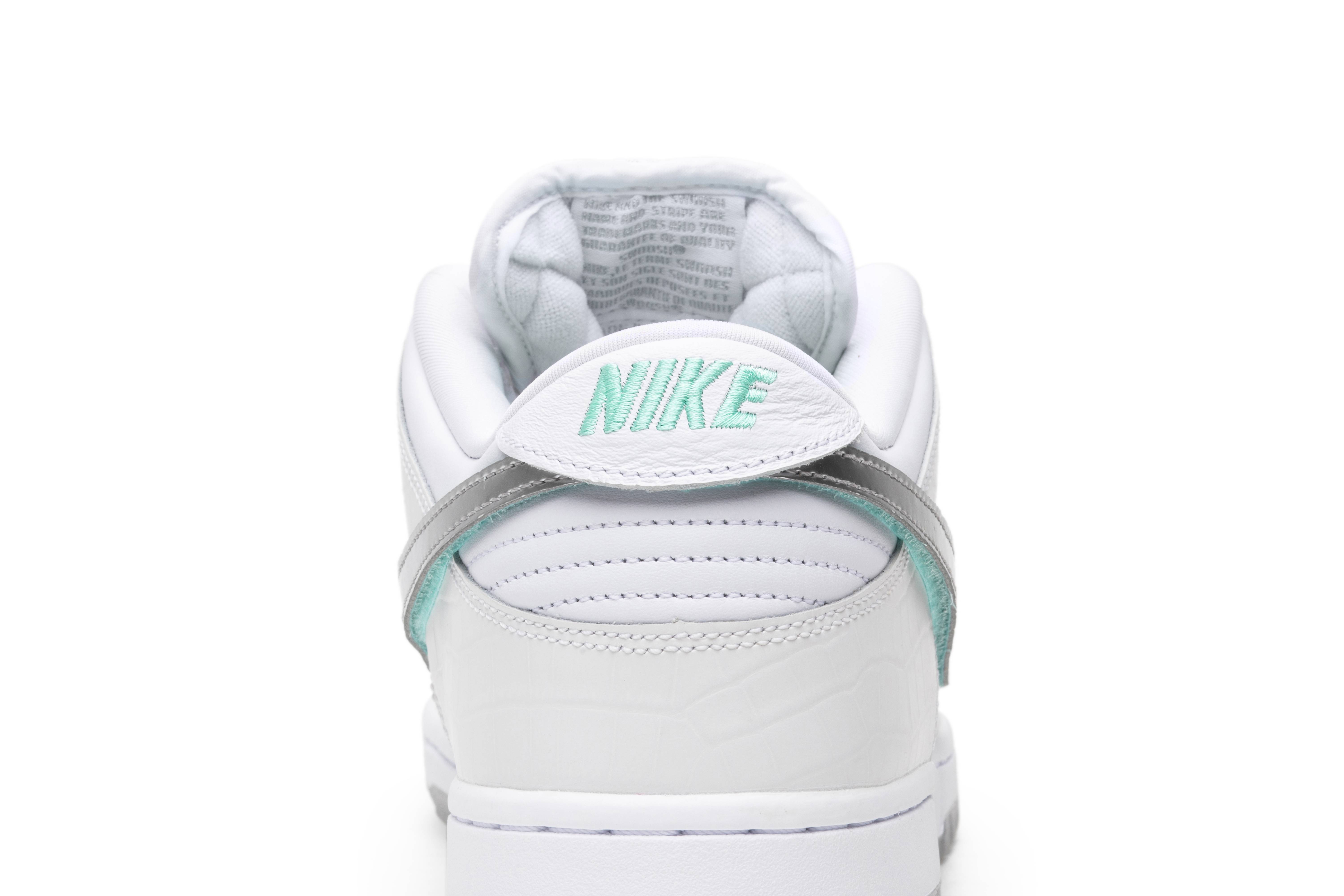 Diamond Supply Co. X Nike SB Dunk Low Pro White Diamond BV1310-100 - Image 7