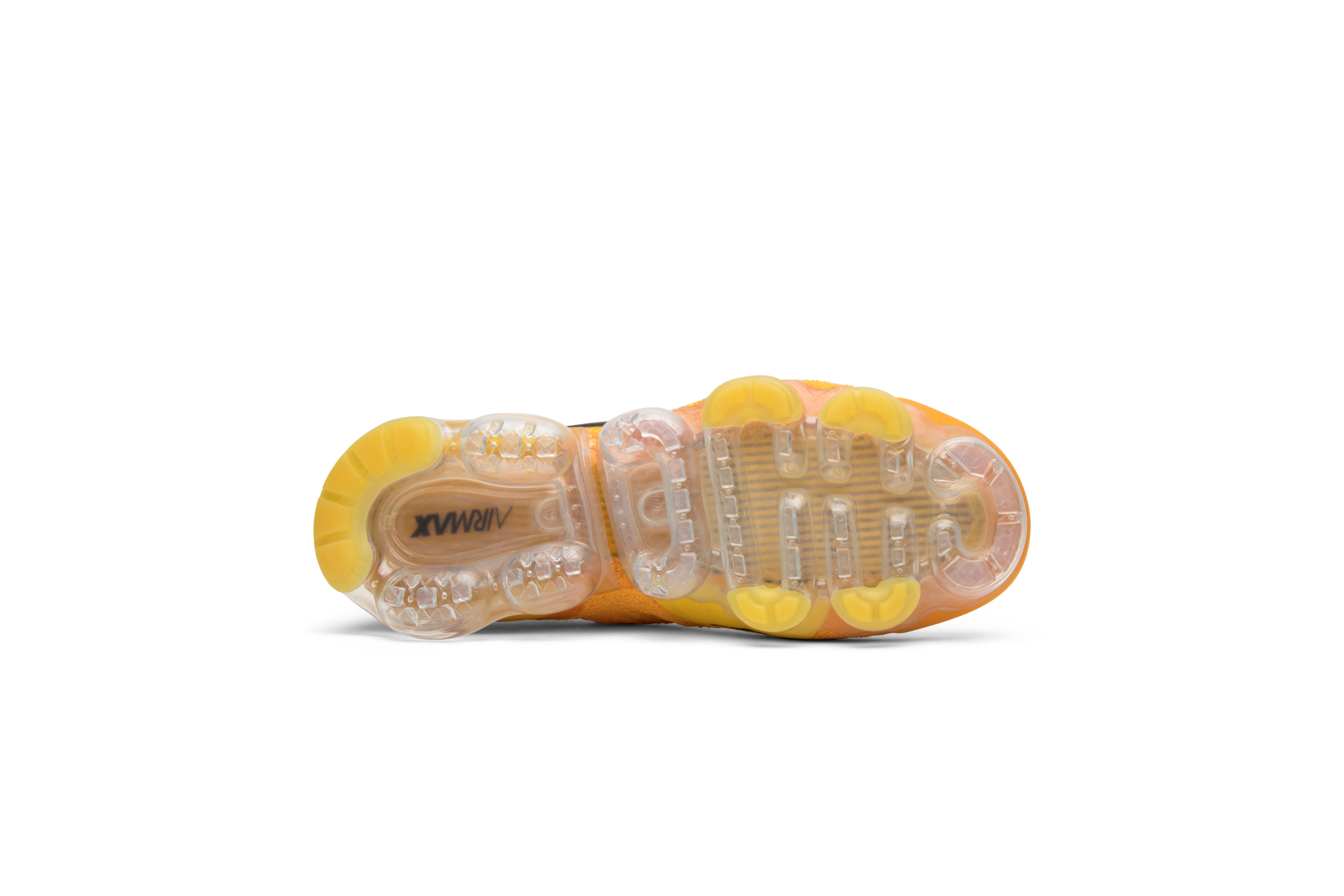 Nike Air VaporMax Moc 2 University Gold AJ6599-700 - Image 4