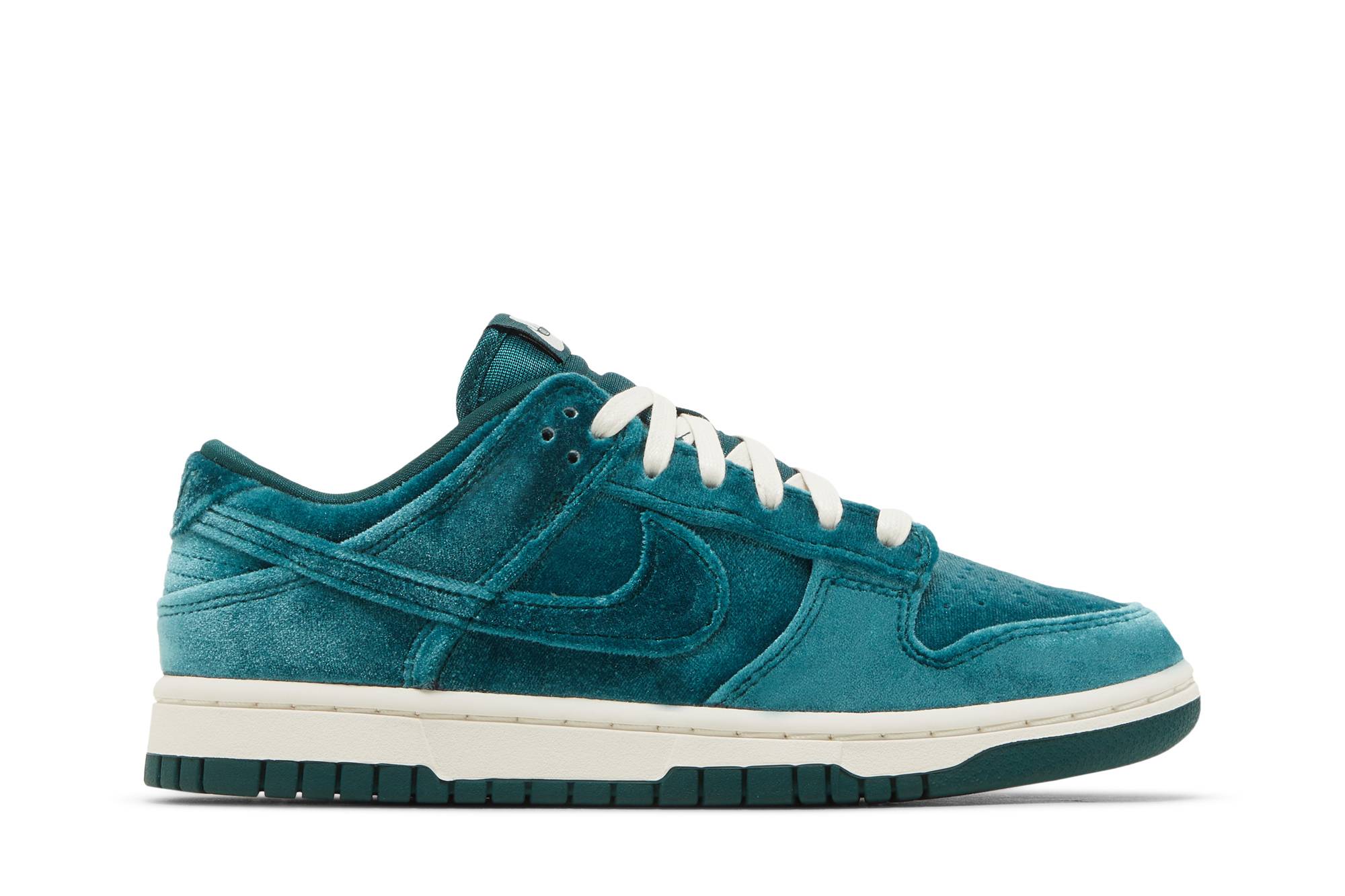( Women ) Nike Dunk Low ‘Green Velvet’ DZ5224-300