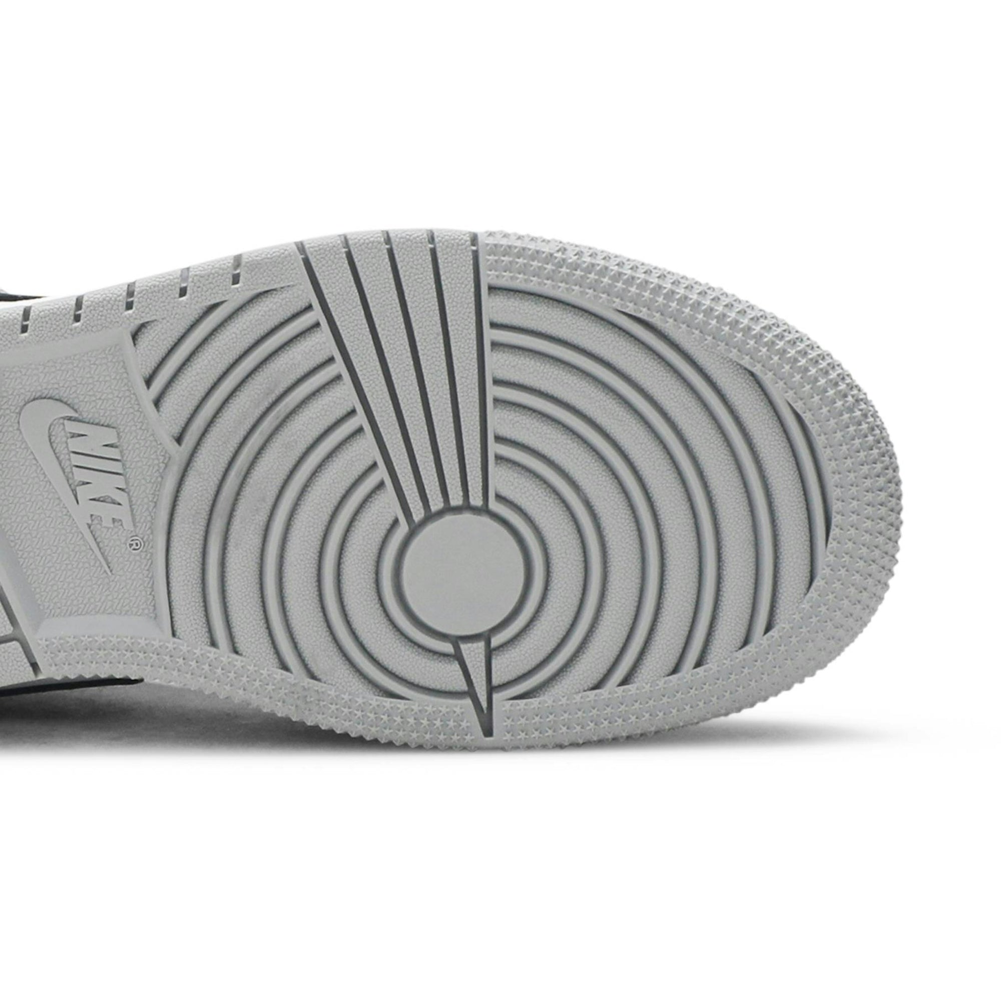 ( Grade School ) Air Jordan 1 Mid ‘Light Smoke Grey’ 554725-092 - Image 5