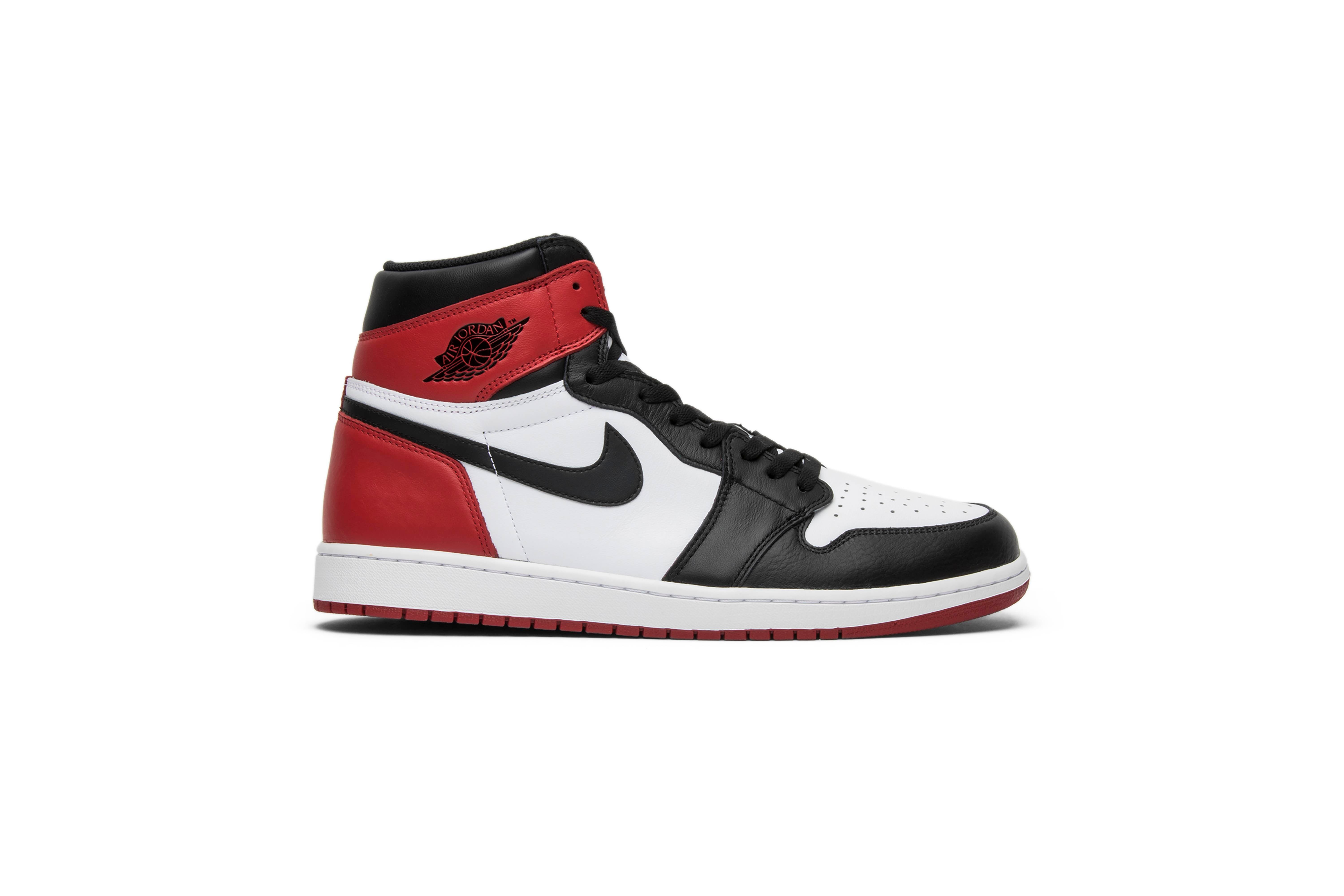 Air Jordan 1 Retro High OG Black Toe 2016 555088-125
